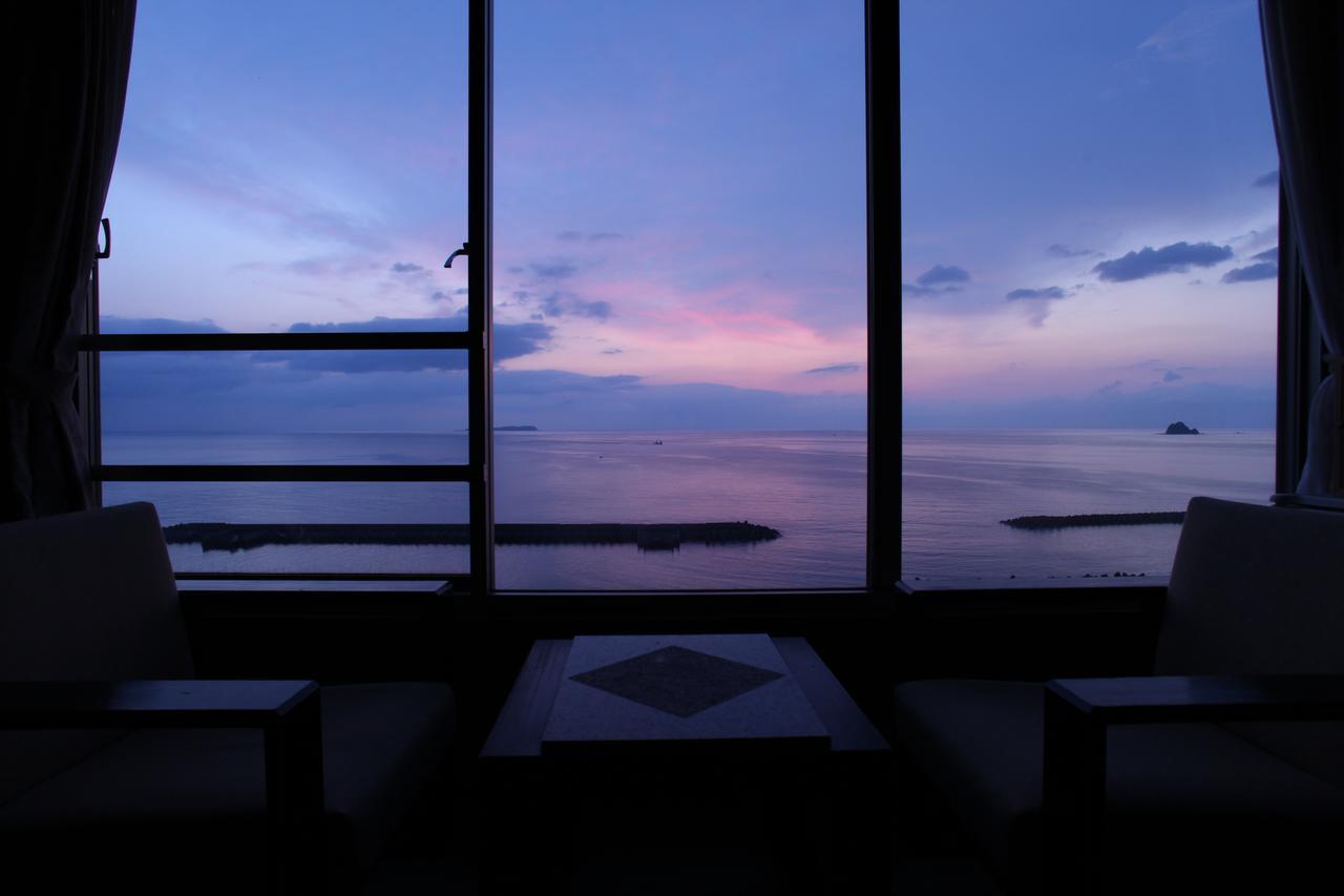伊东 龟屋乐宽温泉旅馆酒店 外观 照片